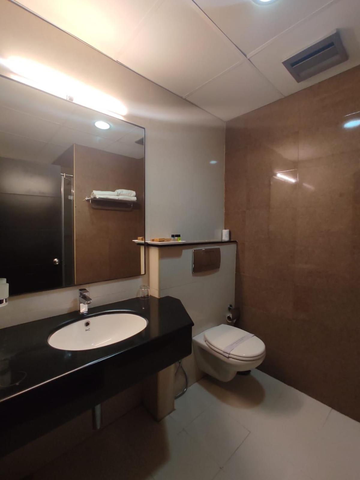 Green Hopper Hotels & Resorts Pvt Ltd Kottayam Bagian luar foto